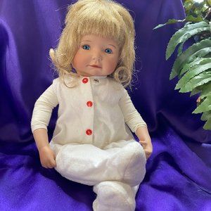 VTG📌The Ashton-Drake Galleries Porcelain Baby Doll Yolanda Bello Disney SD 1833